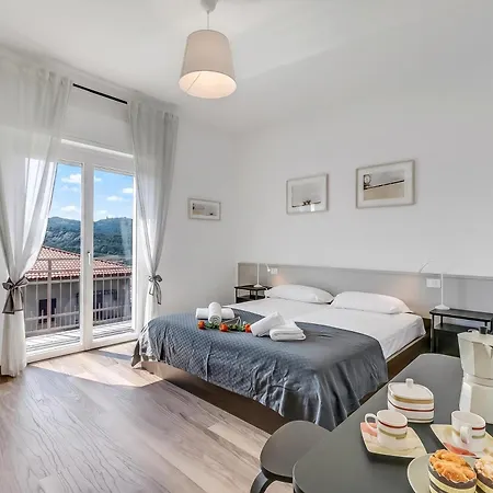 Casa Tramonti: Mountain-view With Terrace Dining - Happy Villa